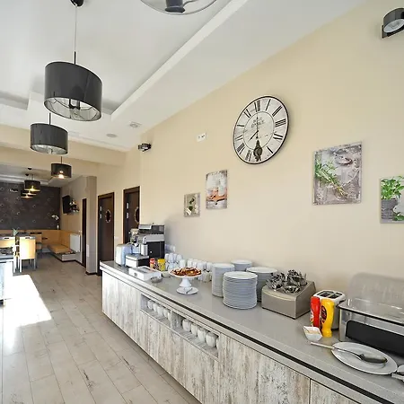 Petrus - Centrum Balkony Winda Sniadania Relaks I Wygoda