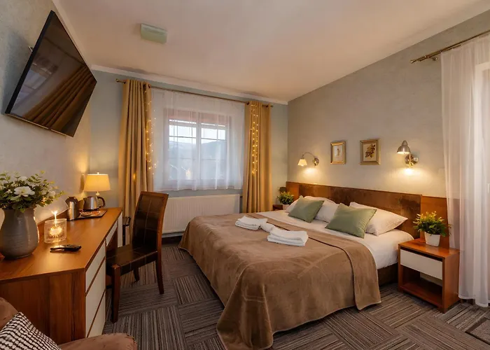 Petrus - Centrum Balkony Winda Sniadania Relaks I Wygoda 3* カルパッチ