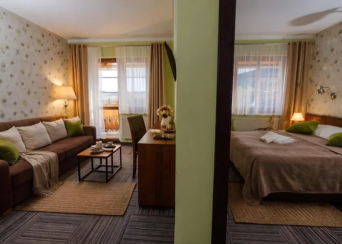 ベッド・アンド・ブレックファスト Petrus - Centrum Balkony Winda Sniadania Relaks I Wygoda カルパッチ