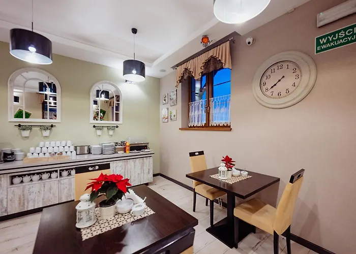 Petrus - Centrum Balkony Winda Sniadania Relaks I Wygoda 3*