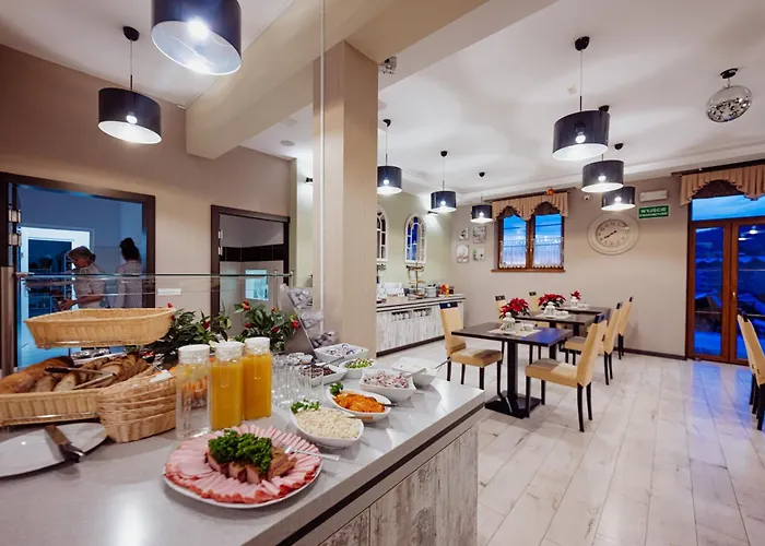 Petrus - Centrum Balkony Winda Sniadania Relaks I Wygoda 3* カルパッチ