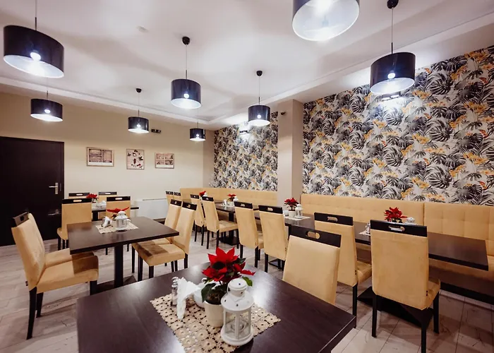 Petrus - Centrum Balkony Winda Sniadania Relaks I Wygoda 3* カルパッチ