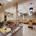 Petrus - Centrum Balkony Winda Sniadania Relaks I Wygoda Couette-café 3*