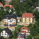 Couette-café Petrus - Centrum Balkony Winda Sniadania Relaks I Wygoda 3*