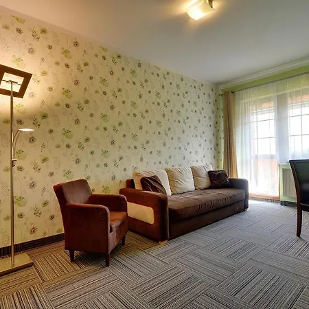 Petrus - Centrum Balkony Winda Sniadania Relaks I Wygoda Bed & Breakfast