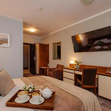 Couette-café Petrus - Centrum Balkony Winda Sniadania Relaks I Wygoda