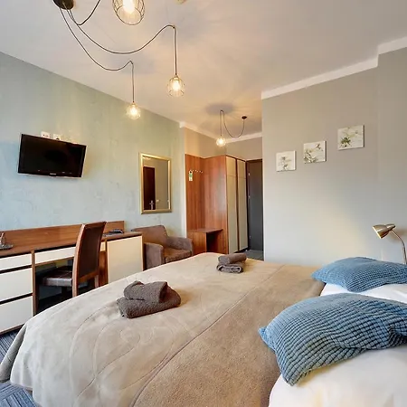 Petrus - Centrum Balkony Winda Sniadania Relaks I Wygoda Bed & Breakfast 3*