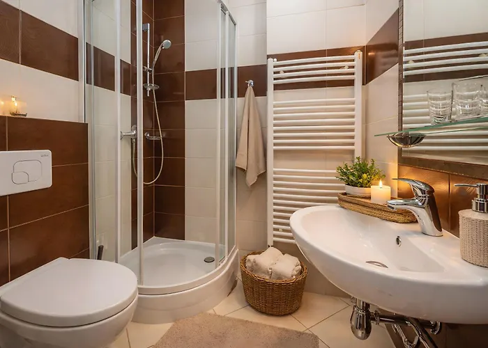 Petrus - Centrum Balkony Winda Sniadania Relaks I Wygoda Couette-café