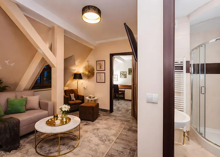 Couette-café Petrus - Centrum Balkony Winda Sniadania Relaks I Wygoda 3*