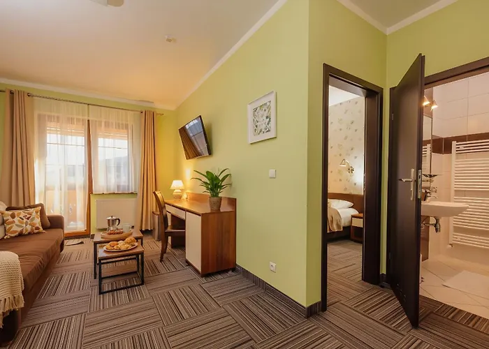 Couette-café Petrus - Centrum Balkony Winda Sniadania Relaks I Wygoda