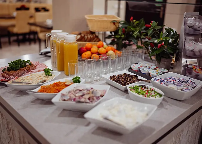 Couette-café Petrus - Centrum Balkony Winda Sniadania Relaks I Wygoda 3*