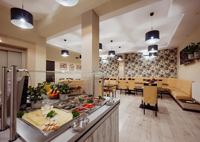 Petrus - Centrum Balkony Winda Sniadania Relaks I Wygoda Bed & Breakfast 3*