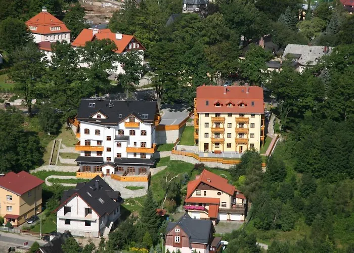 Couette-café Petrus - Centrum Balkony Winda Sniadania Relaks I Wygoda 3*